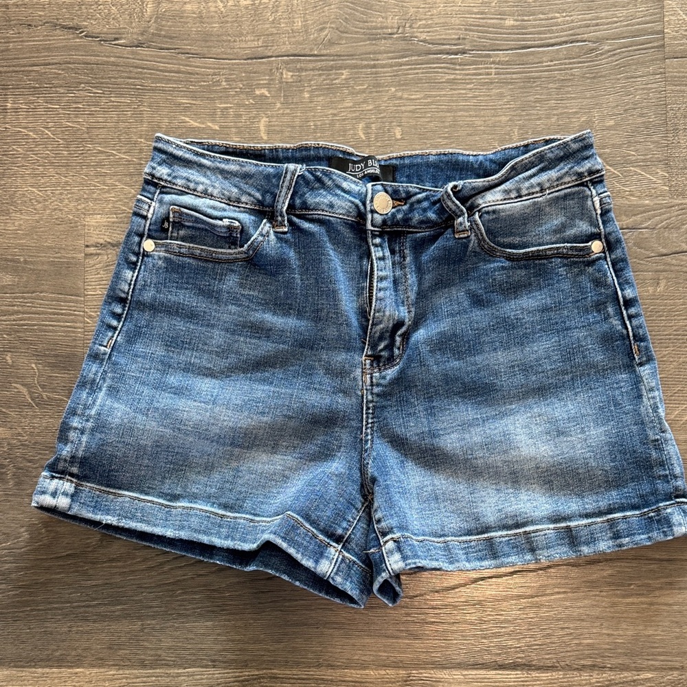 Judy Blue Vintage Wash Denim Shorts - Blue
